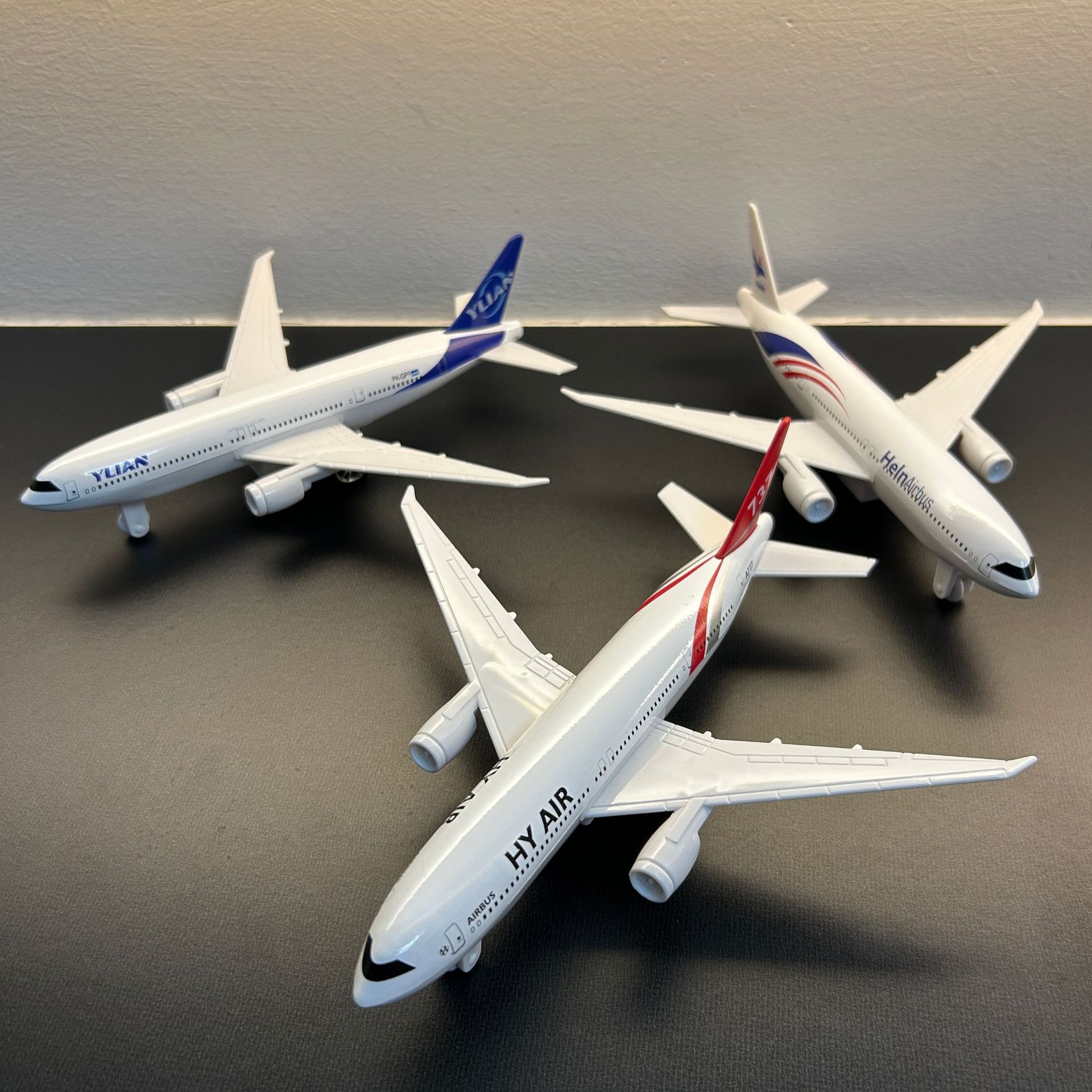 Model Penerbangan Miniatur Mai - Model Airplane Plastic ulasan dan harga